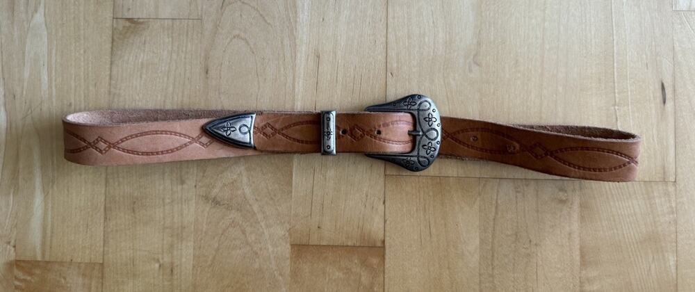 VTG soft Leather Rodeo Western Belt Brown Leather Silver Buckle Embroidered 29”